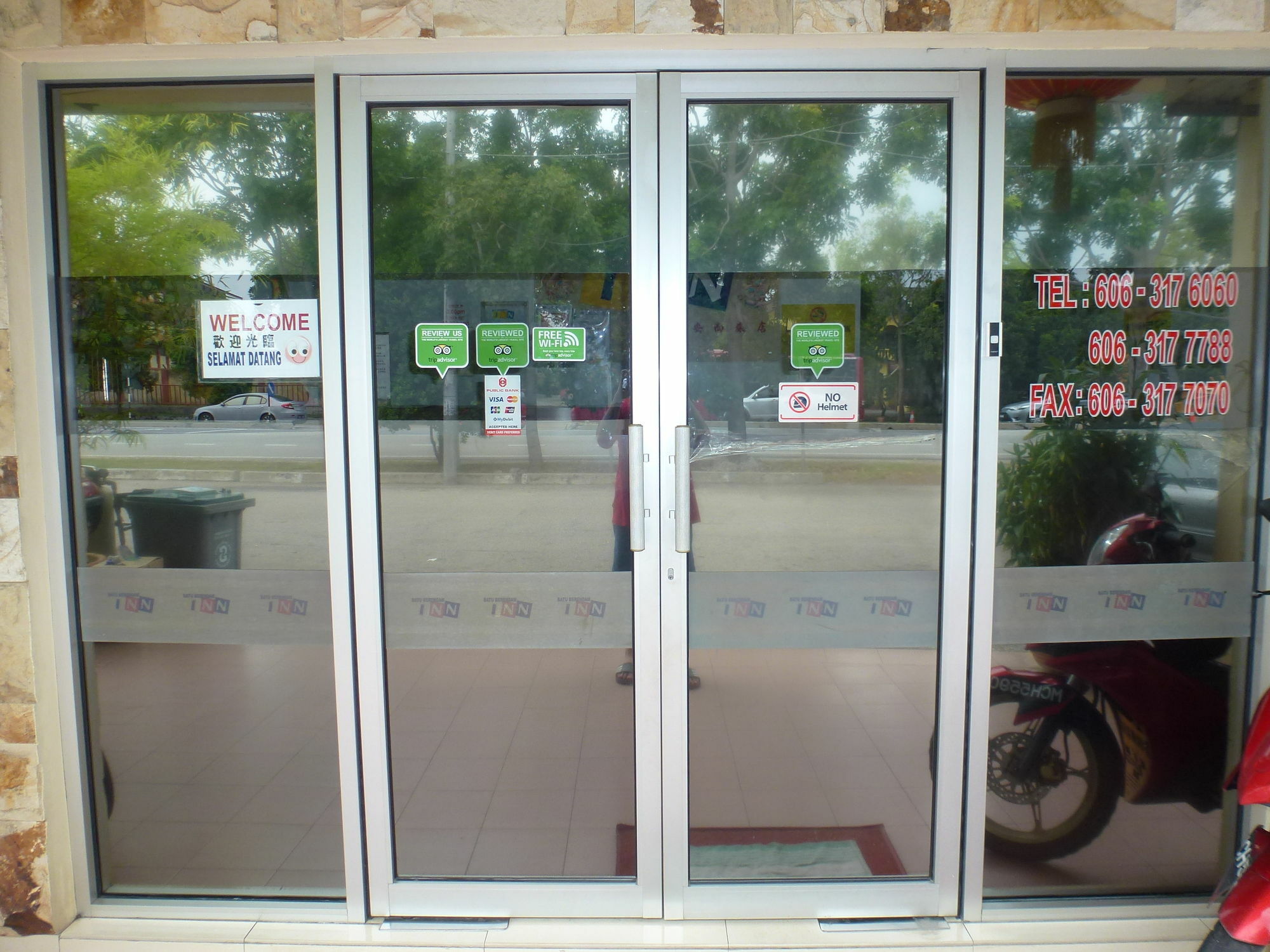 Batu Berendam Inn Kampong Sungai Putat Buitenkant foto