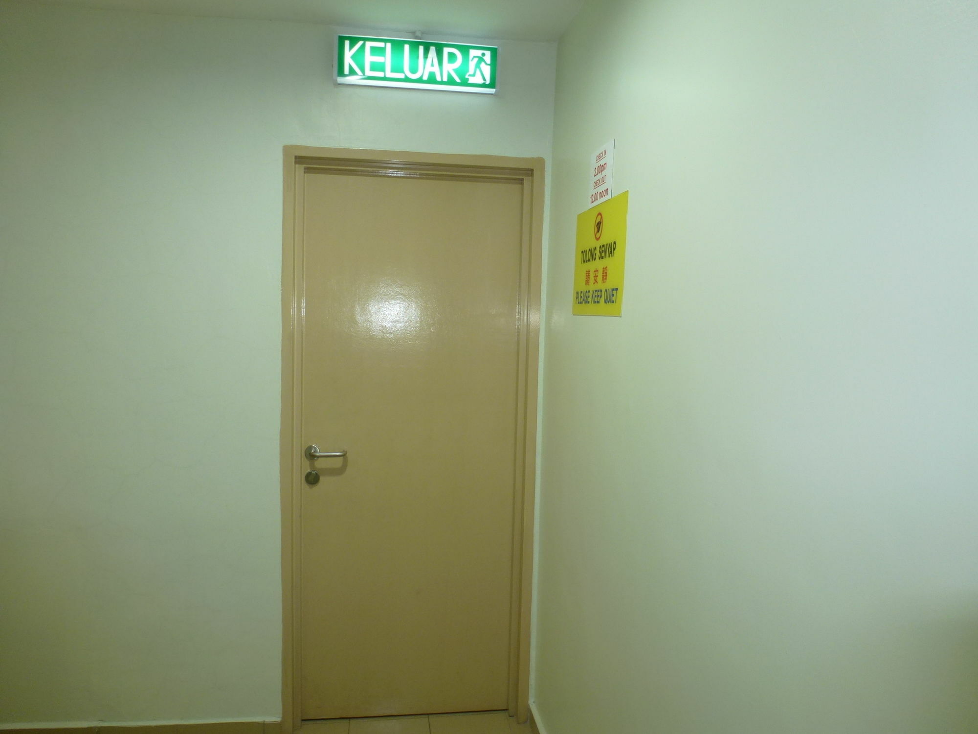 Batu Berendam Inn Kampong Sungai Putat Buitenkant foto